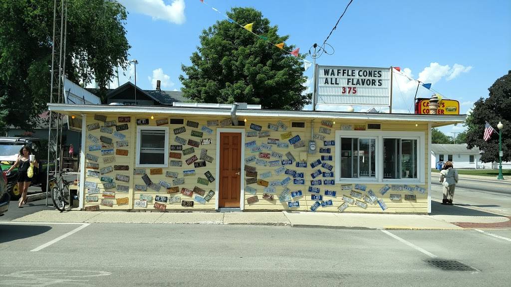 Carols Corner | restaurant | 101 N State St, South Whitley, IN 46787, USA | 2607234064 OR +1 260-723-4064