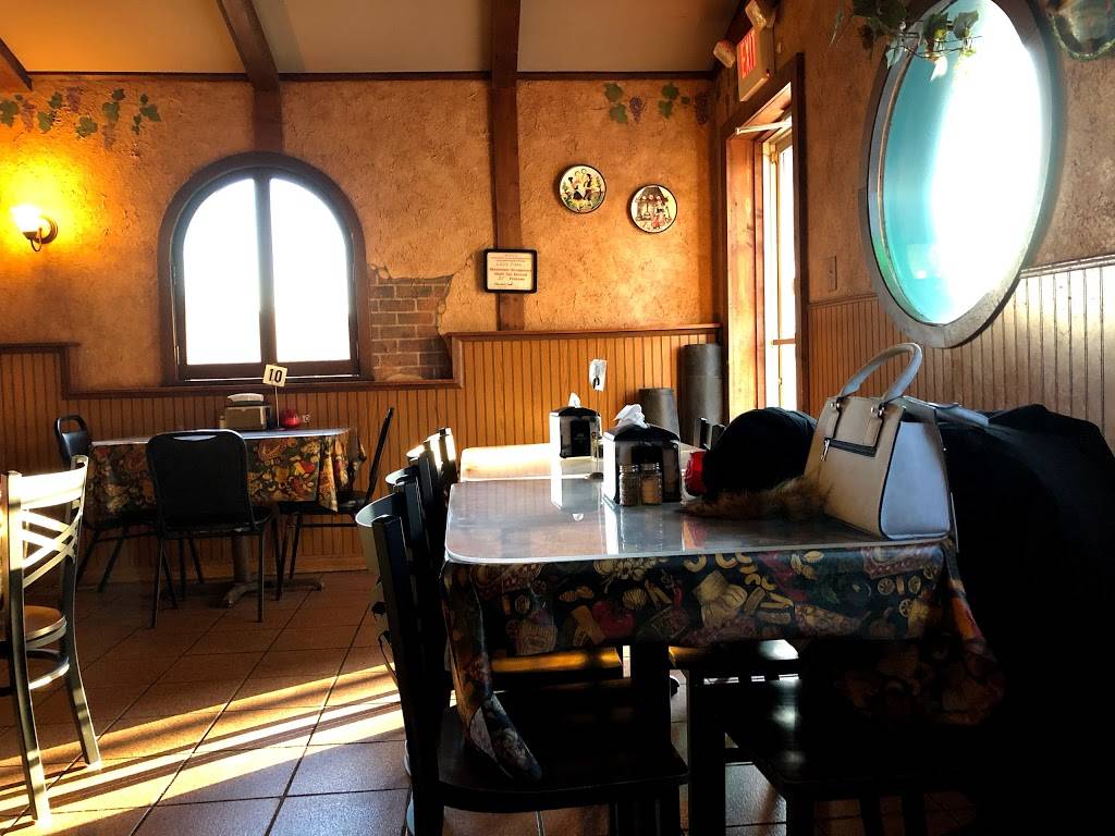 Leos Pizza | restaurant | 230 S Main St, Jacksonville, IL 62650, USA | 2172433413 OR +1 217-243-3413