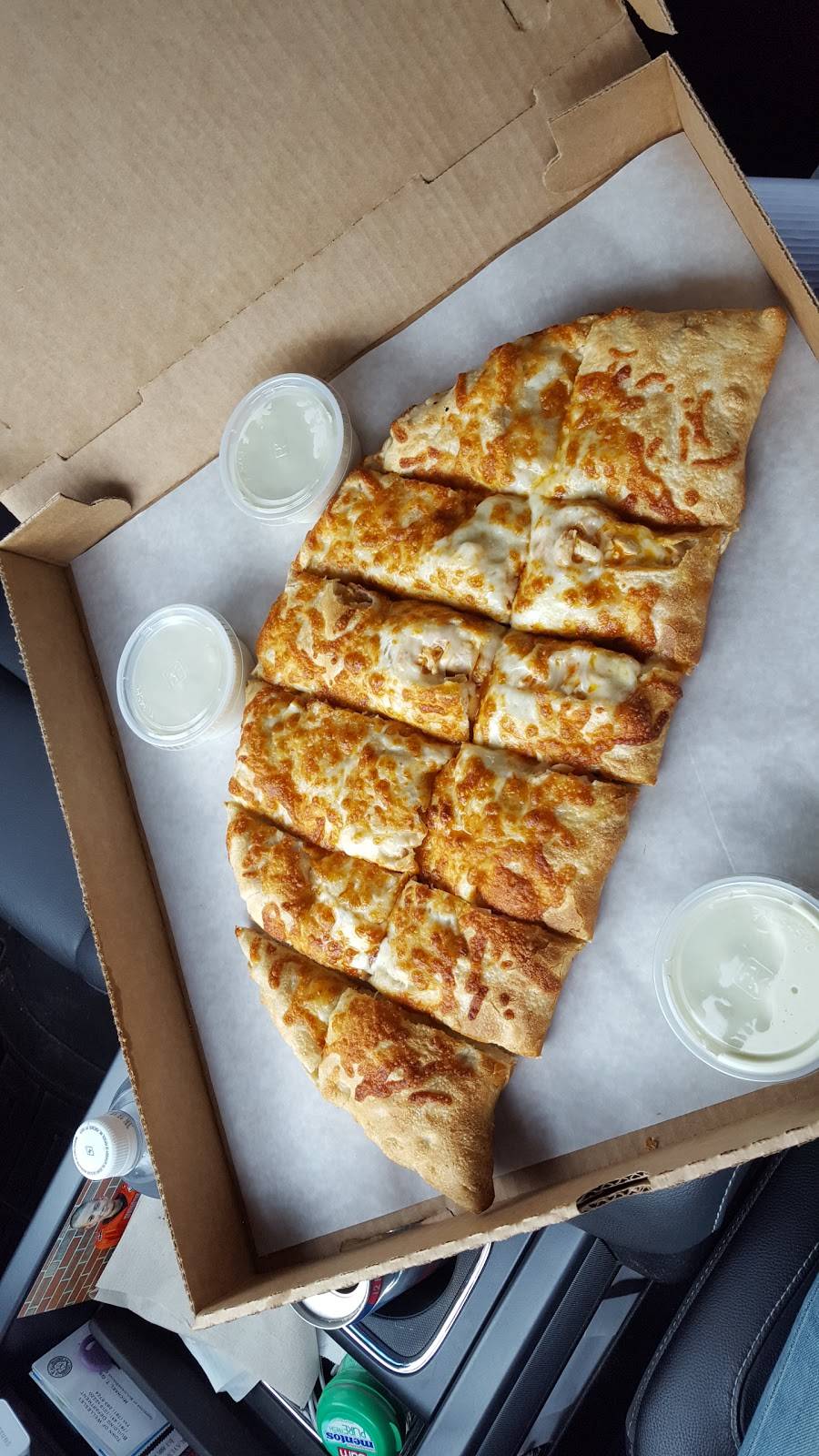 Randolph Famous Pizza | restaurant | 408 Center St, Randolph, MA 02368, USA | 7819619070 OR +1 781-961-9070