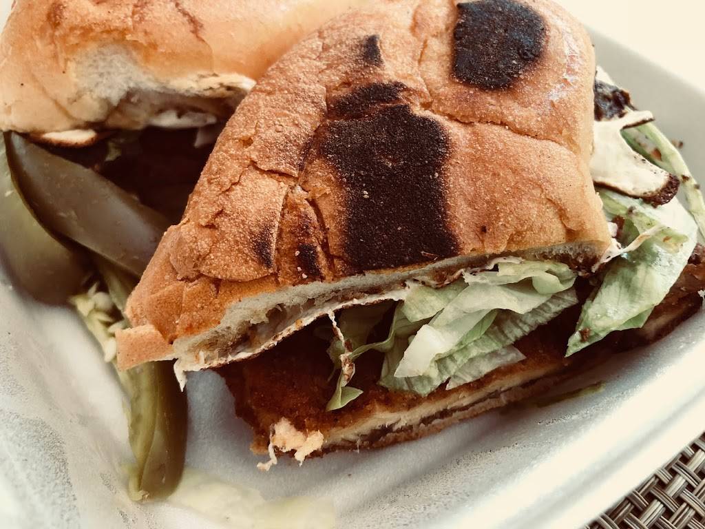 El Charrito Take out | restaurant | 7 Apache Pl, Riverside, CT 06878, USA | 2039900200 OR +1 203-990-0200