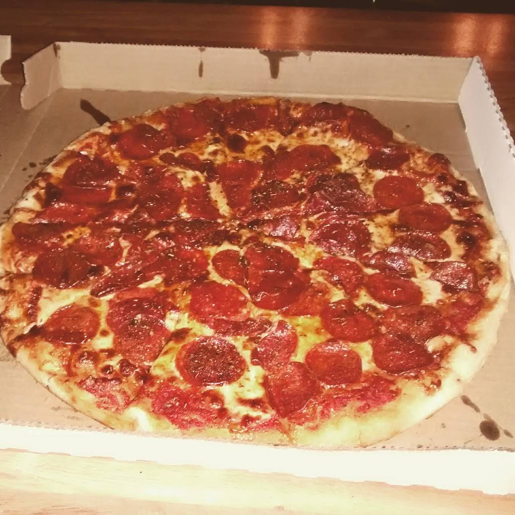 Tommys Pizza | restaurant | 101 N Mill St, Shepherdstown, WV 25443, USA | 3048762577 OR +1 304-876-2577