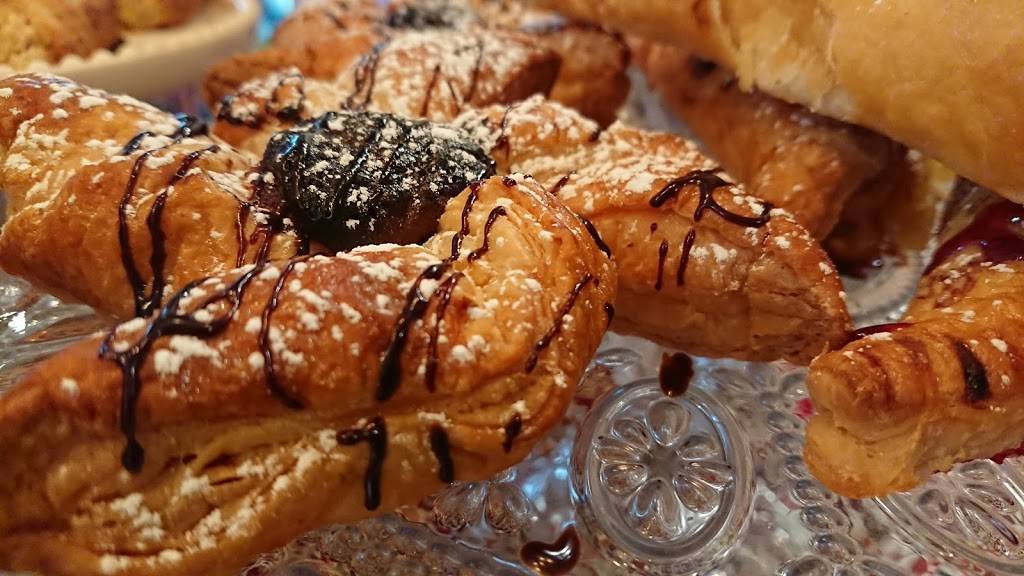 Wildflour Artisan Bakery & Grill | restaurant | 2000 FM2673, Canyon Lake, TX 78133, USA | 8309642159 OR +1 830-964-2159