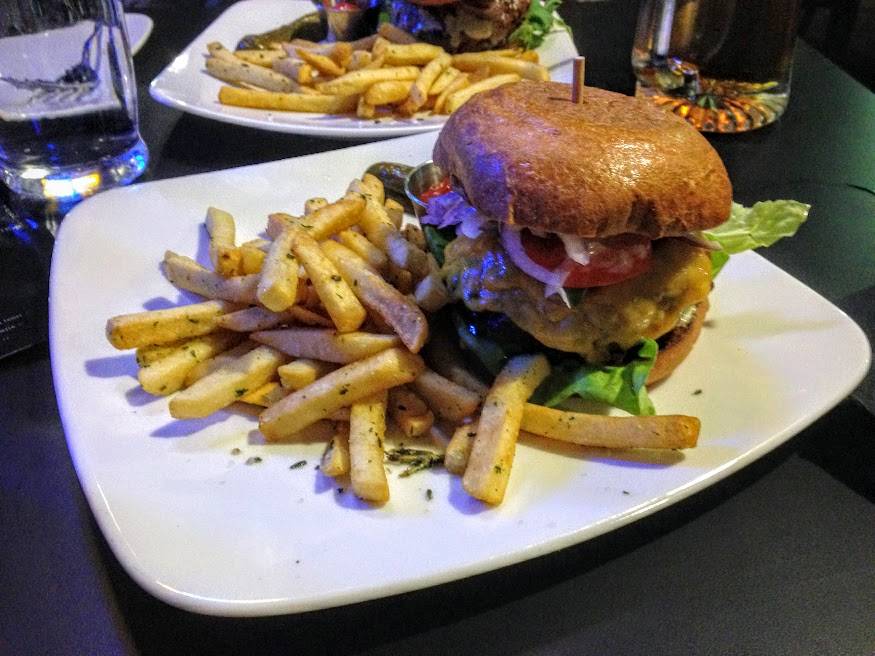 The Pub At Chino Hills | restaurant | 5771 Pine Ave, Chino Hills, CA 91709, USA | 9095972224 OR +1 909-597-2224