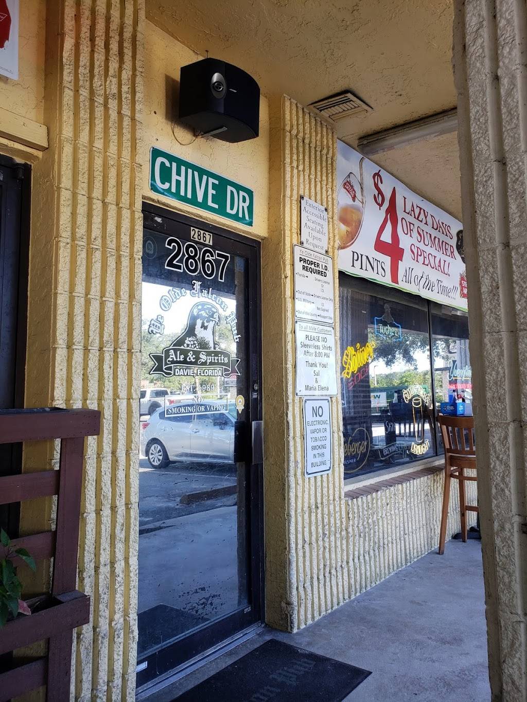 Ye Olde Falcon Pub | restaurant | 2867 S University Dr, Davie, FL 33328, USA | 9544240300 OR +1 954-424-0300