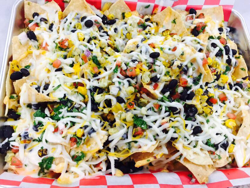 Famous Saloon | restaurant | 110 2nd Ave N, Nashville, TN 37201, USA | 6159335000 OR +1 615-933-5000