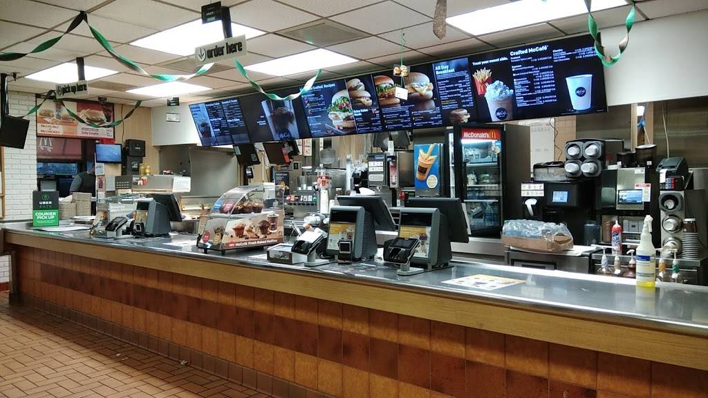 McDonalds | cafe | 7850 Ogden Ave, Lyons, IL 60534, USA | 7084425566 OR +1 708-442-5566