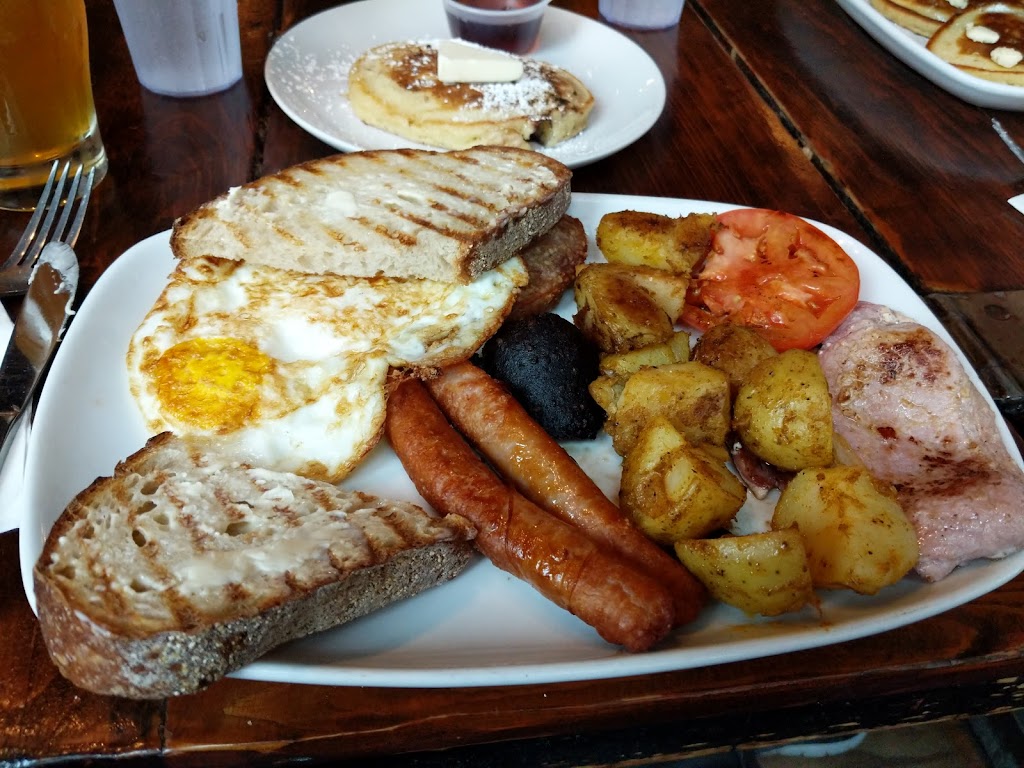 The Squealing Pig | restaurant | 134 Smith St, Boston, MA 02120, USA | 6173225299 OR +1 617-322-5299