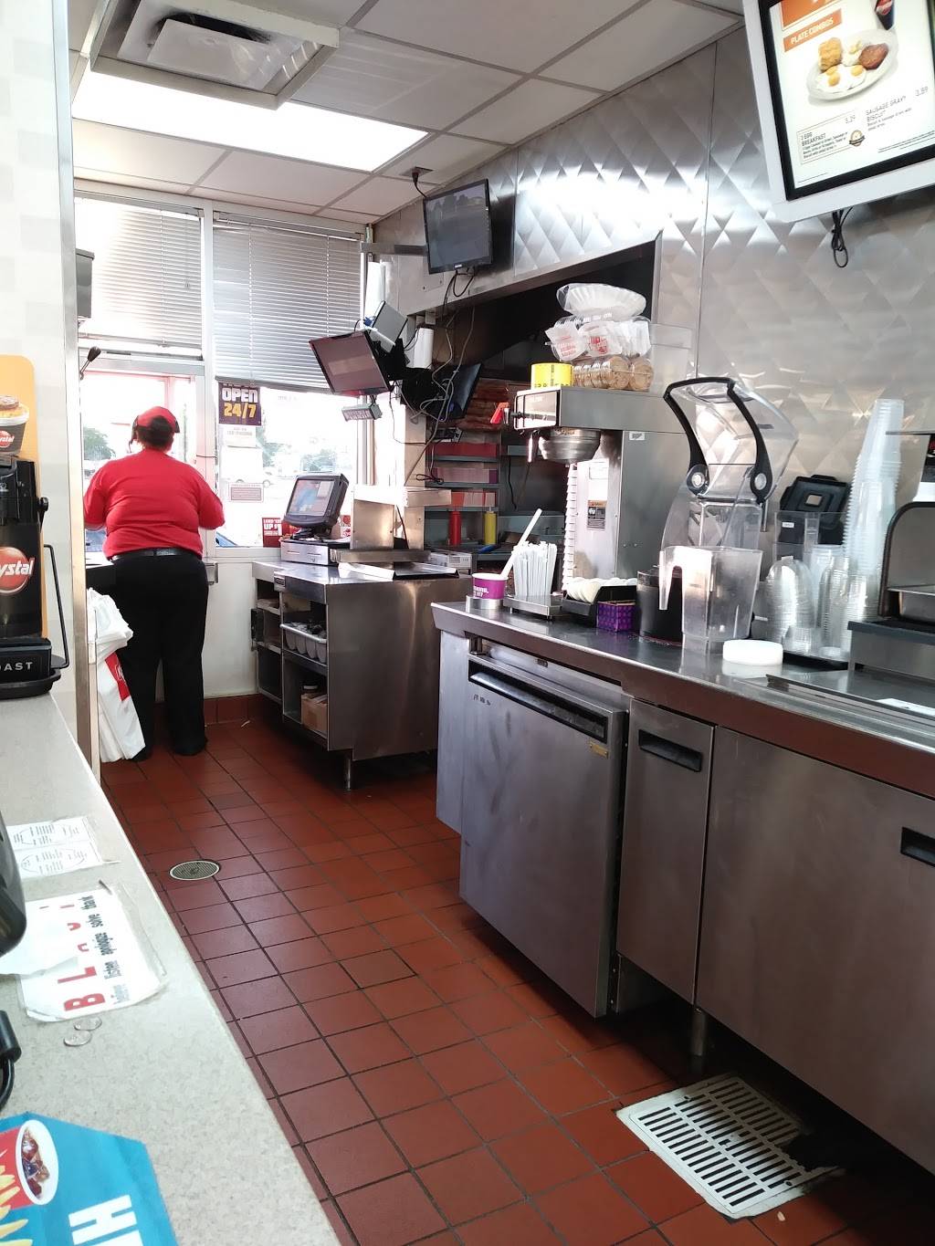 Krystal | meal takeaway | 3250 W Vine St, Kissimmee, FL 34741, USA | 4078479935 OR +1 407-847-9935