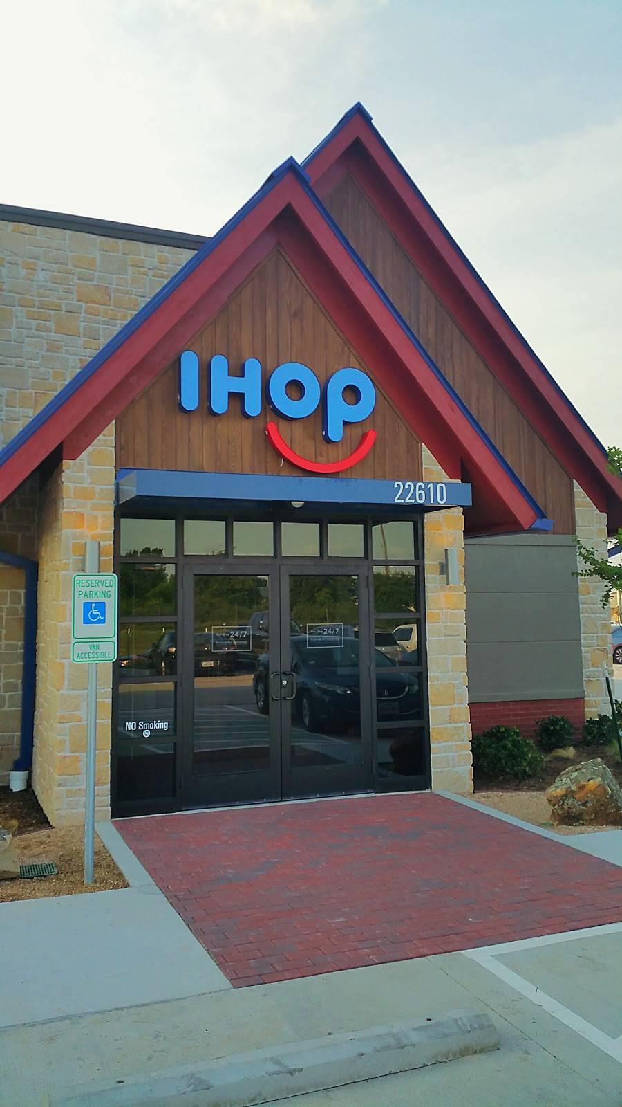 IHOP | restaurant | 22610 Bellaire Blvd, Richmond, TX 77406, USA | 2812327020 OR +1 281-232-7020
