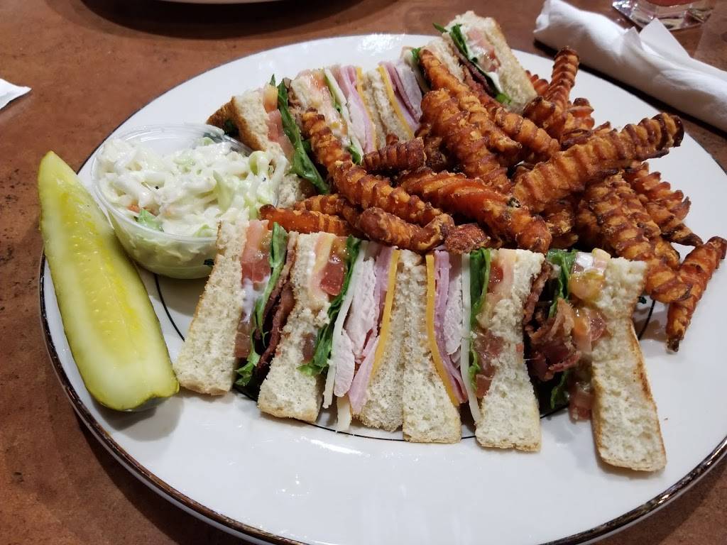 Starz Grille | restaurant | 349 Whiteville Rd NW # 130, South Brunswick, NC 28470, USA | 9107552386 OR +1 910-755-2386