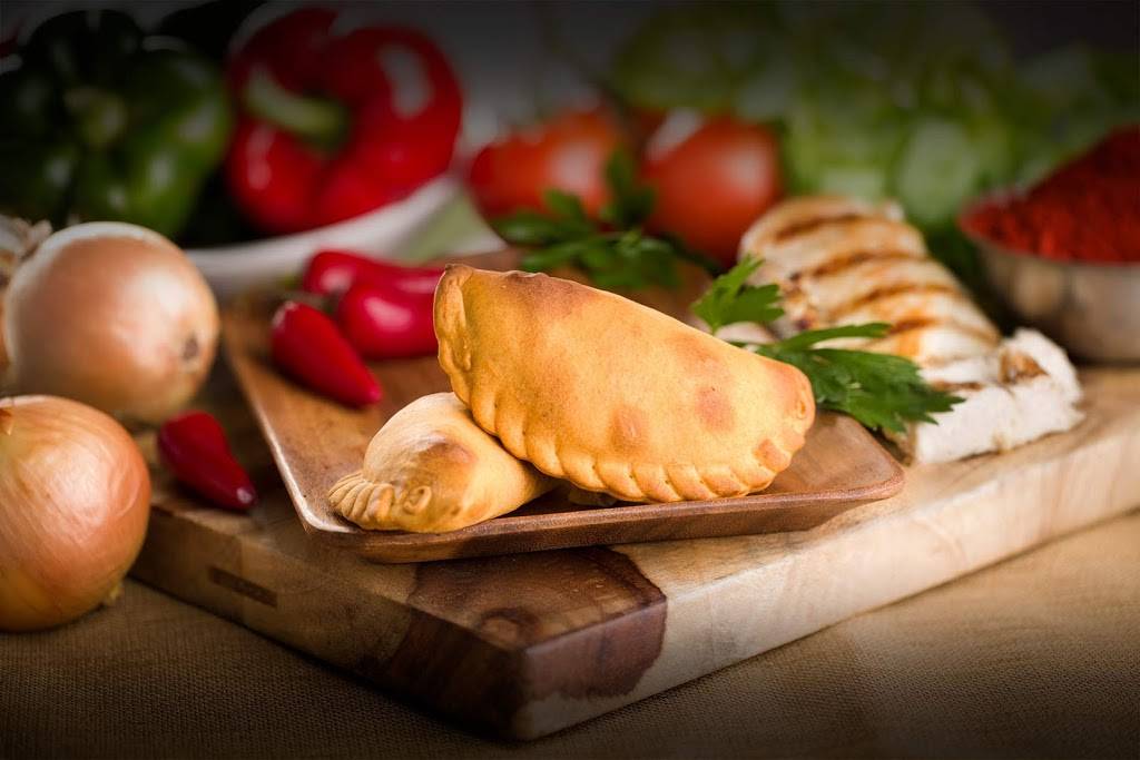 Nuchas Brooklyn Borough Hall | restaurant | 233 Joralemon St, Brooklyn, NY 11201, USA | 9177737628 OR +1 917-773-7628