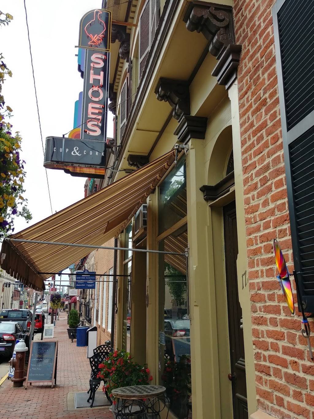 Shoes Cup and Cork | cafe | 17 N King St, Leesburg, VA 20176, USA | 7037717463 OR +1 703-771-7463