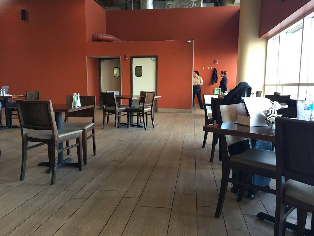 Miller Brewhouse | restaurant | 5300 S Howell Ave, Milwaukee, WI 53207, USA | 4147475300 OR +1 414-747-5300