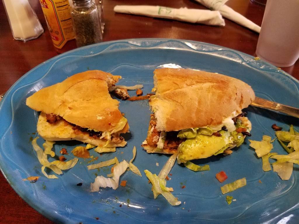 El Camino Real | restaurant | 2185 Commerce Dr, Bluffton, IN 46714, USA | 2605653300 OR +1 260-565-3300