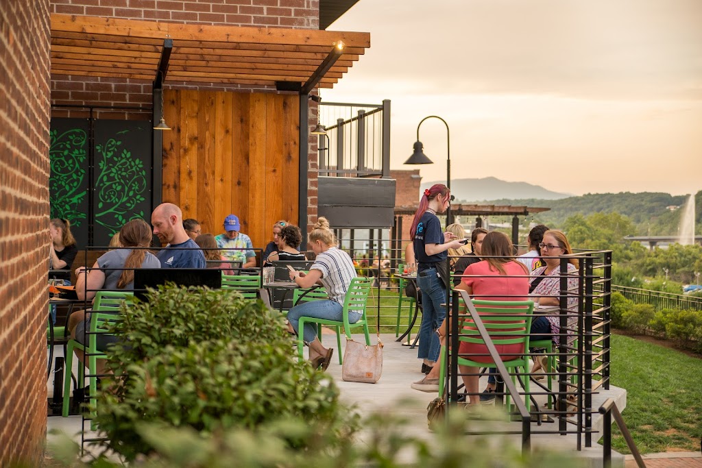 El Jéfe Taqueria - Lynchburg | restaurant | 1214 Commerce St, Lynchburg, VA 24504, USA | 4343334317 OR +1 434-333-4317