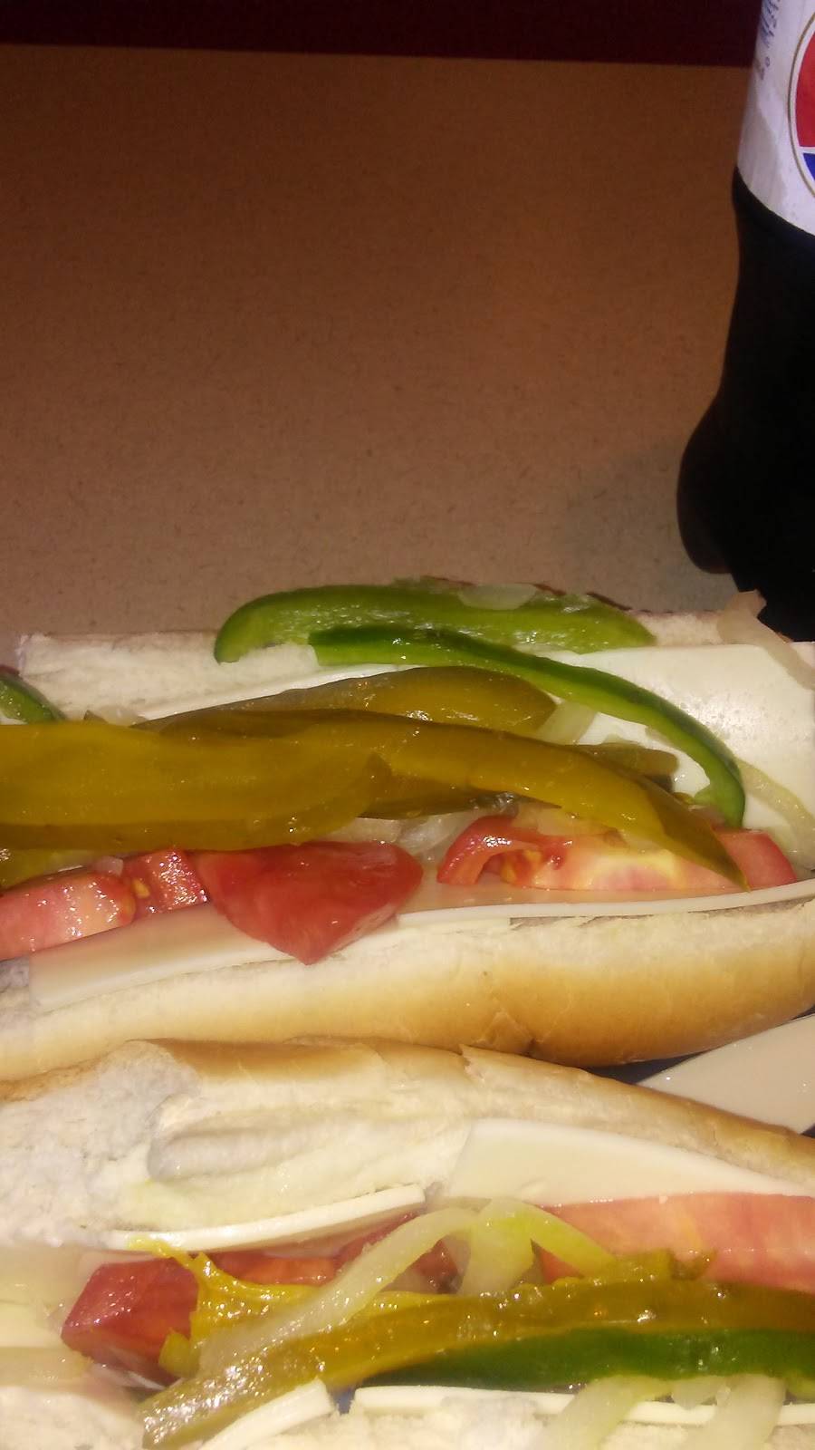 Sams Italian Foods | restaurant | 229 Center St, Auburn, ME 04210, USA | 2077863333 OR +1 207-786-3333