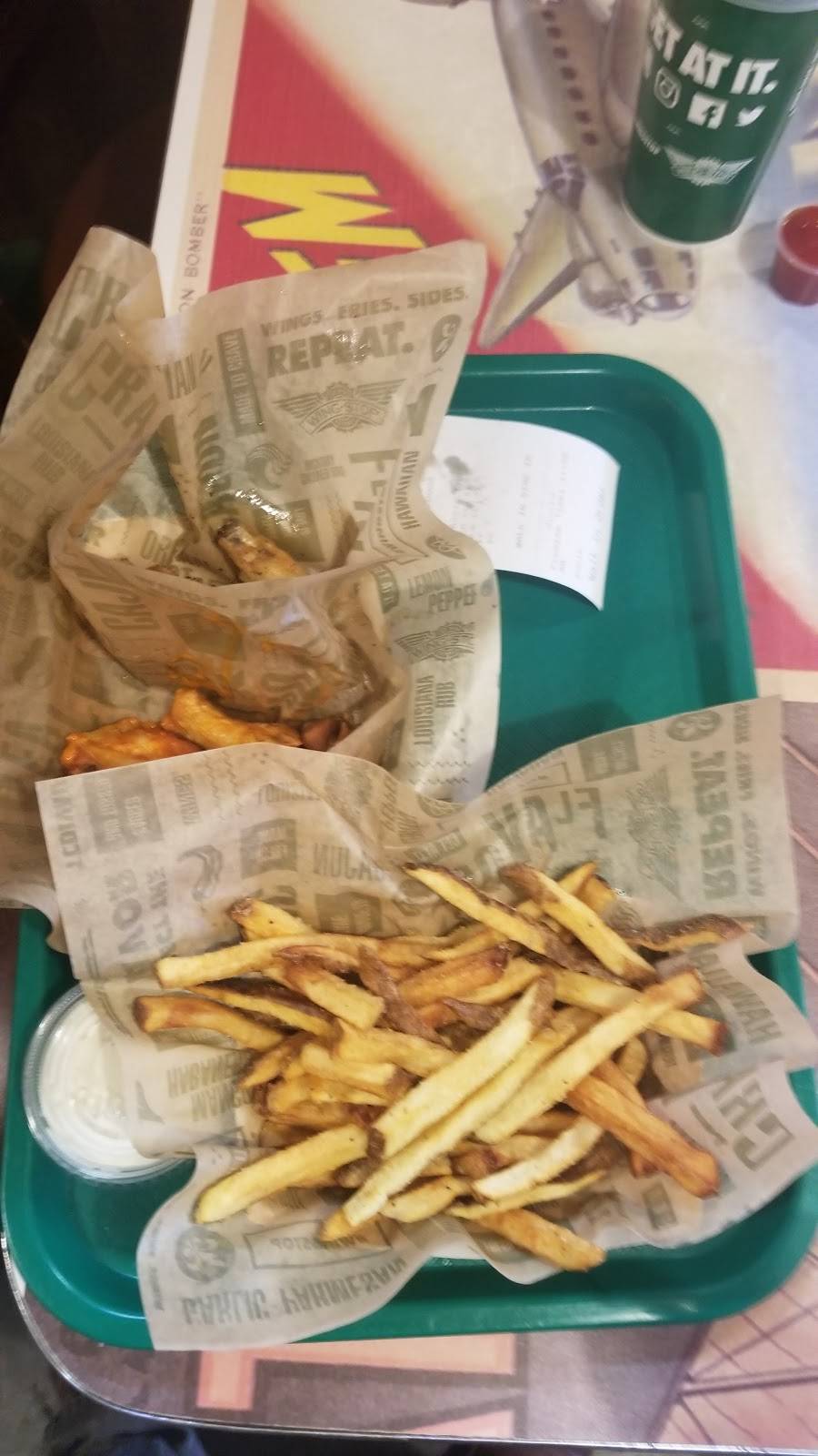 Wingstop | restaurant | 14925 Shady Grove Rd H, Rockville, MD 20850, USA | 3013099464 OR +1 301-309-9464