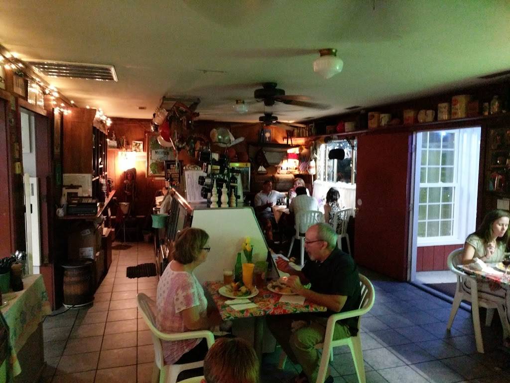 Grove Market | restaurant | 12402 St Martins Neck Rd, Bishopville, MD 21813, USA | 4103525055 OR +1 410-352-5055