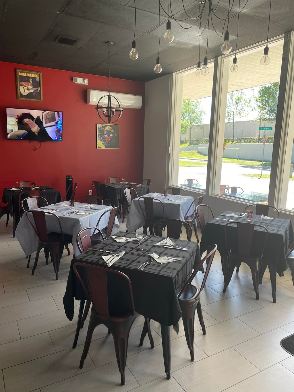 Taverna Berrocal | restaurant | 2515 NE 3rd St, Ocala, FL 34470, USA | 4079682081 OR +1 407-968-2081