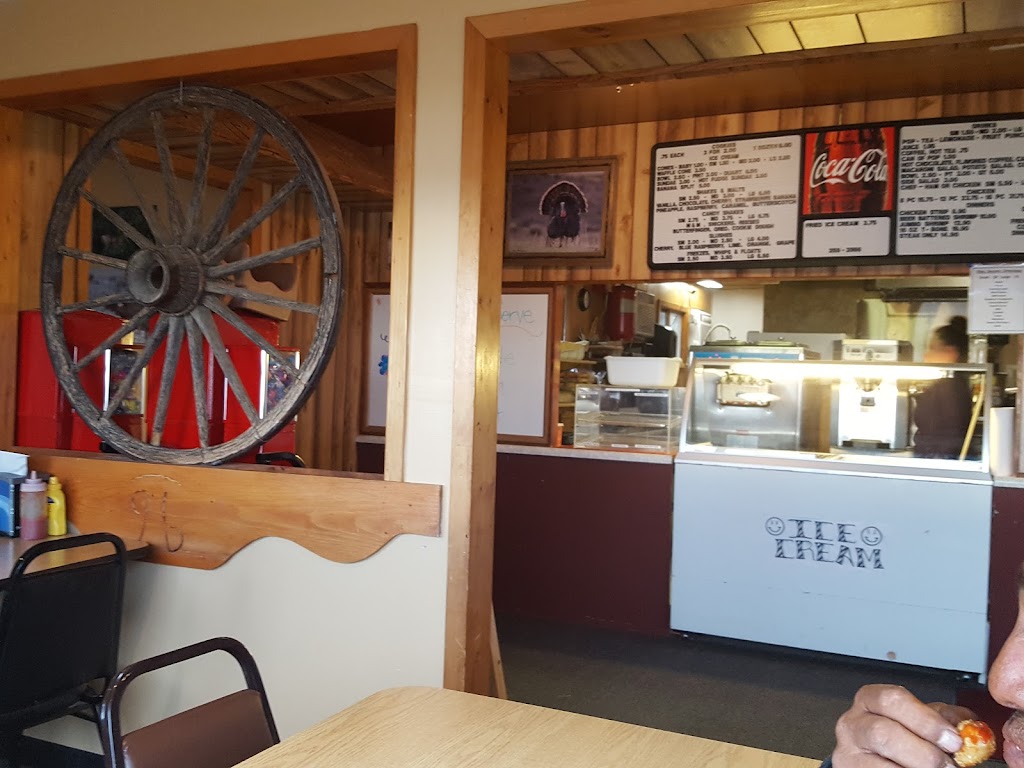 White River Drive Inn | restaurant | 112 US-83, White River, SD 57579, USA | 6052593999 OR +1 605-259-3999