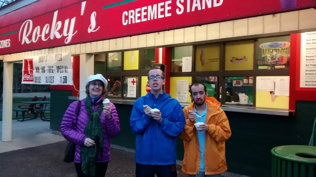 Rockys NY Pizza & Ice Cream | restaurant | 39 Park St, Essex Junction, VT 05452, USA | 8028784441 OR +1 802-878-4441