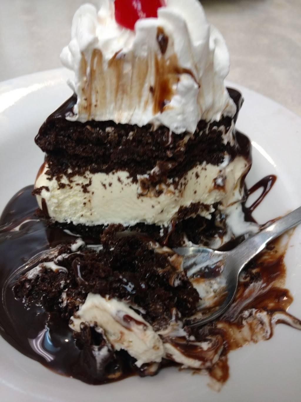 Shoneys Dalton | restaurant | 1302 W Walnut Ave St, Dalton, GA 30720, USA | 7062267453 OR +1 706-226-7453