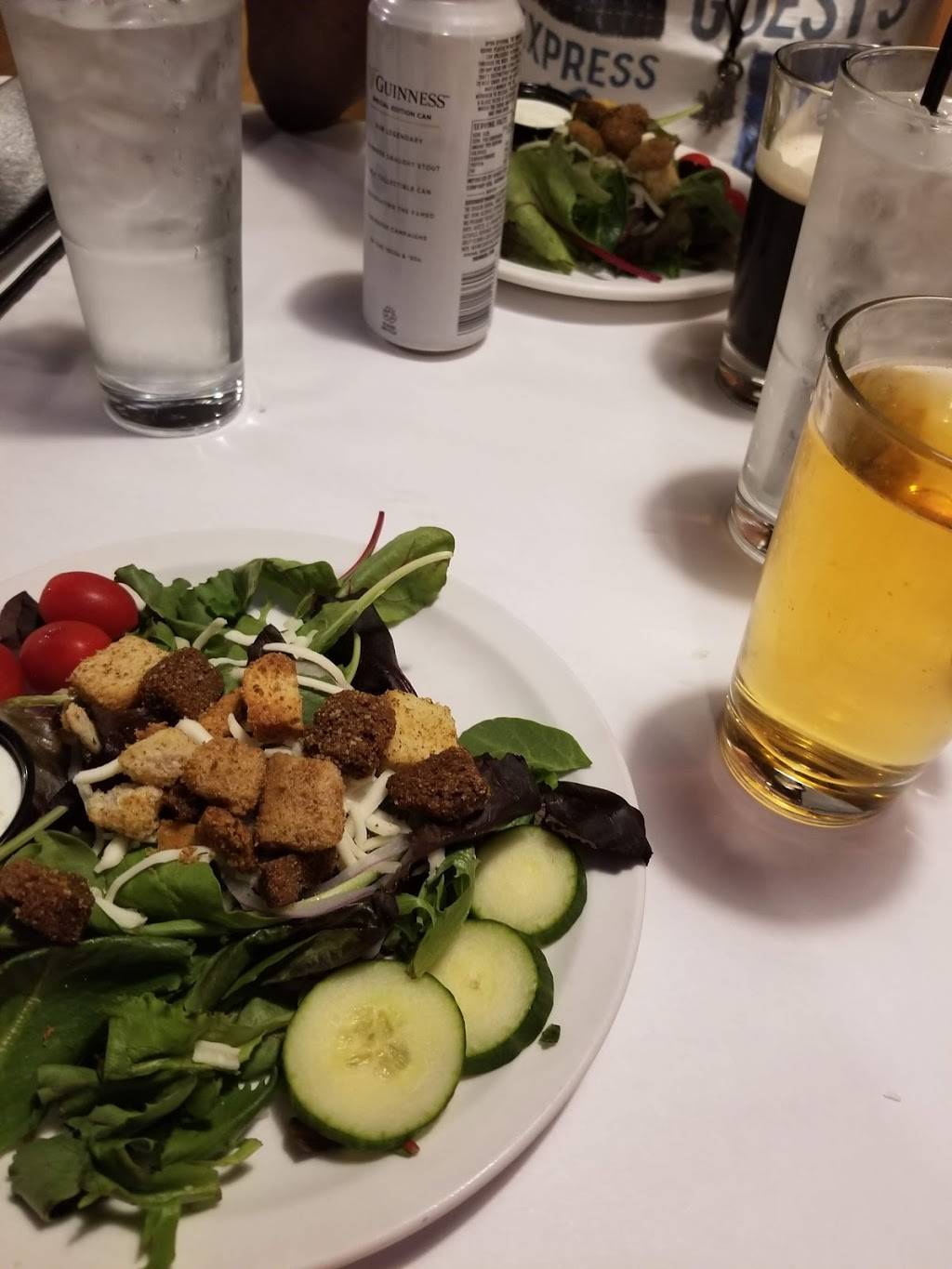 Brewsters Cafe Bistro Pub | restaurant | 2681 Creekside Dr, Twinsburg, OH 44087, USA | 3304057222 OR +1 330-405-7222