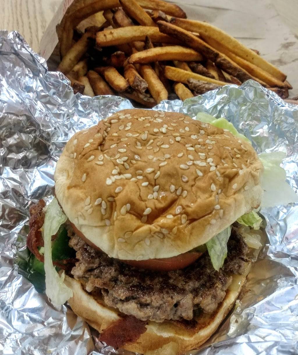Five Guys | meal takeaway | 7026 Hwy 70 S, Nashville, TN 37221, USA | 6156730568 OR +1 615-673-0568