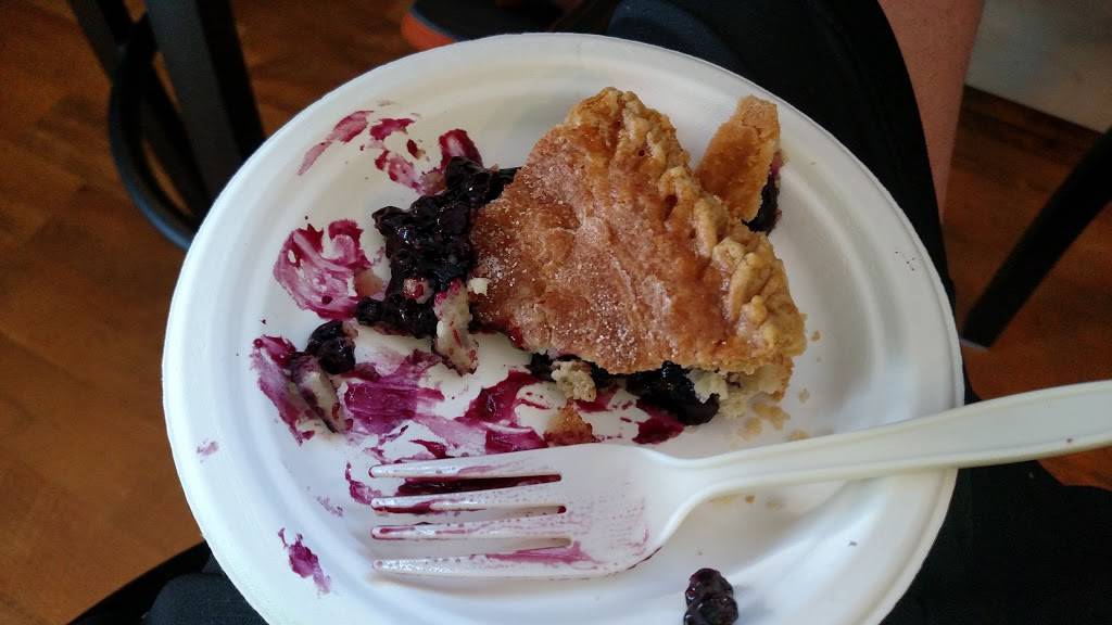 Fishermans Galley Restaurant | restaurant | 7 Newman St, Winter Harbor, ME 04693, USA | 2079635585 OR +1 207-963-5585