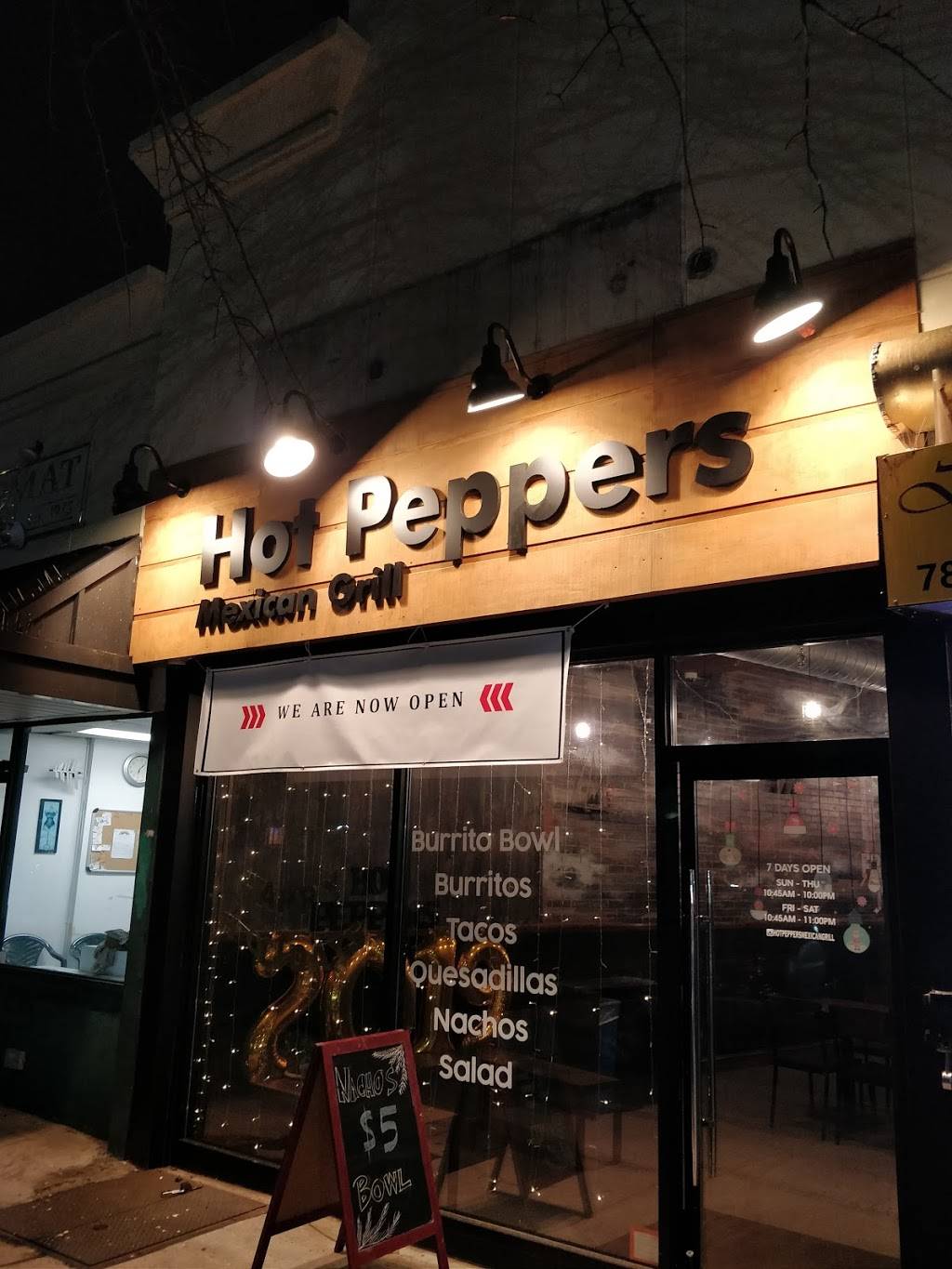 Hot Peppers | restaurant | 78-33 Springfield Blvd, Oakland Gardens, NY 11364, USA | 3476767566 OR +1 347-676-7566
