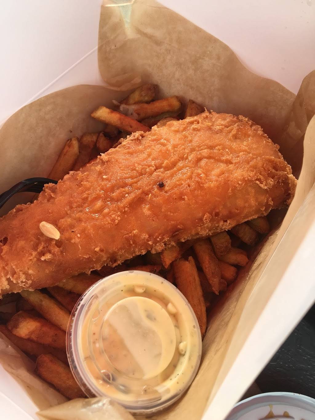 Golden Fries | restaurant | 6505 Jeanne DArc Blvd N, Orléans, ON K1C 2R1, Canada | 6137007968 OR +1 613-700-7968