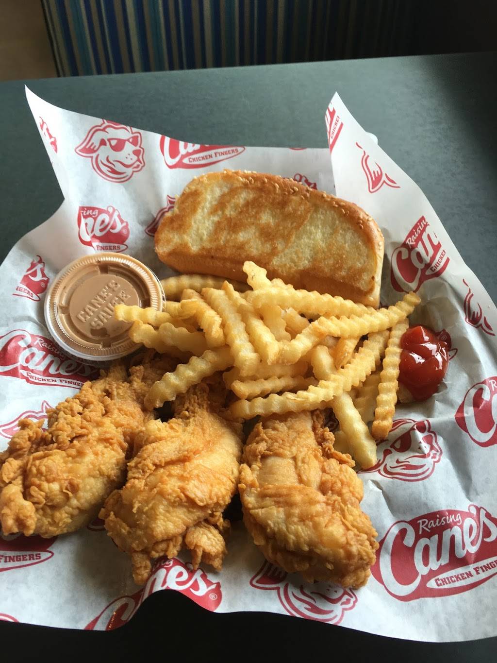 Raising Canes Chicken Fingers | meal takeaway | 180 N Nellis Blvd, Las Vegas, NV 89110, USA | 7023311135 OR +1 702-331-1135