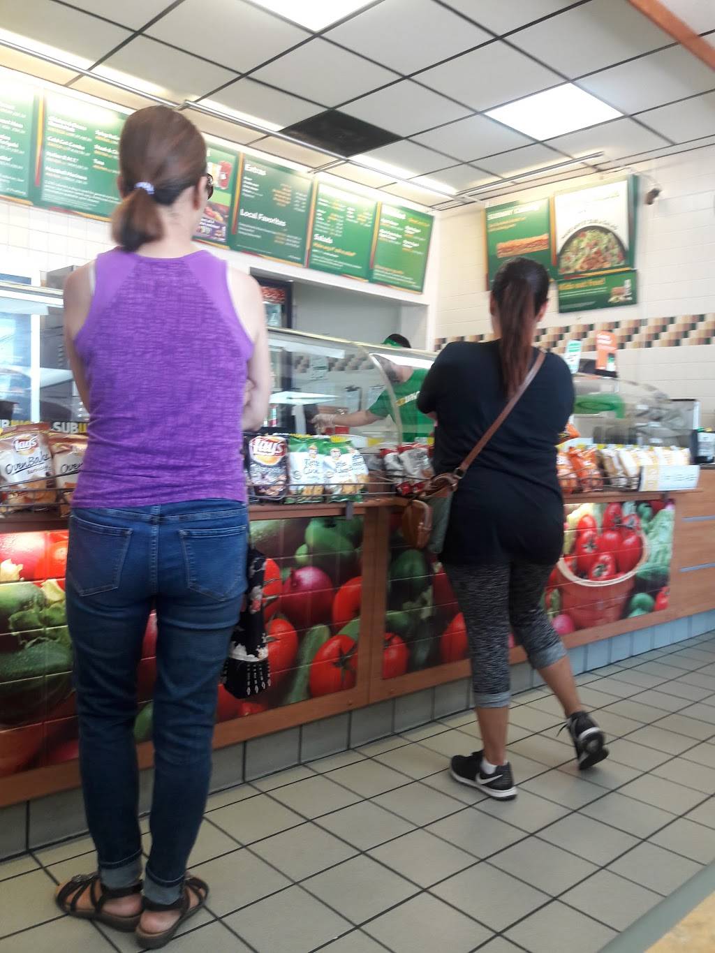 Subway Restaurants | restaurant | 5975 S Cooper St Suite 101, Arlington, TX 76017, USA | 8174655373 OR +1 817-465-5373