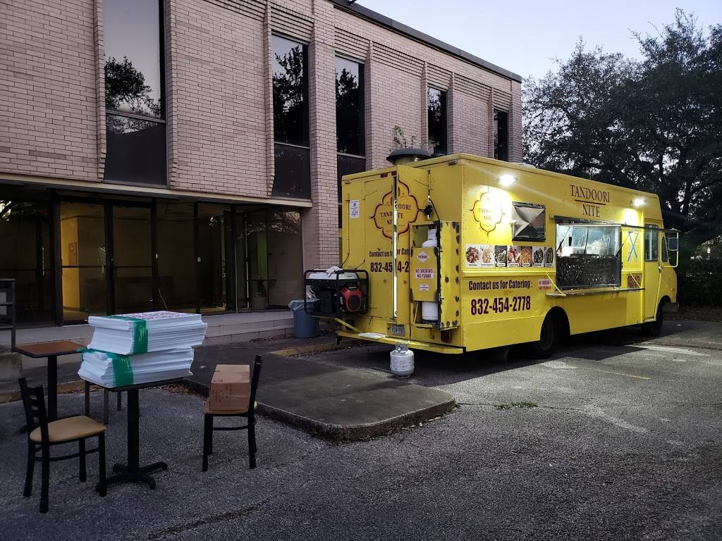 Tandoori Nite | restaurant | 1325 La Concha Ln, Houston, TX 77054, USA | 7133409040 OR +1 713-340-9040