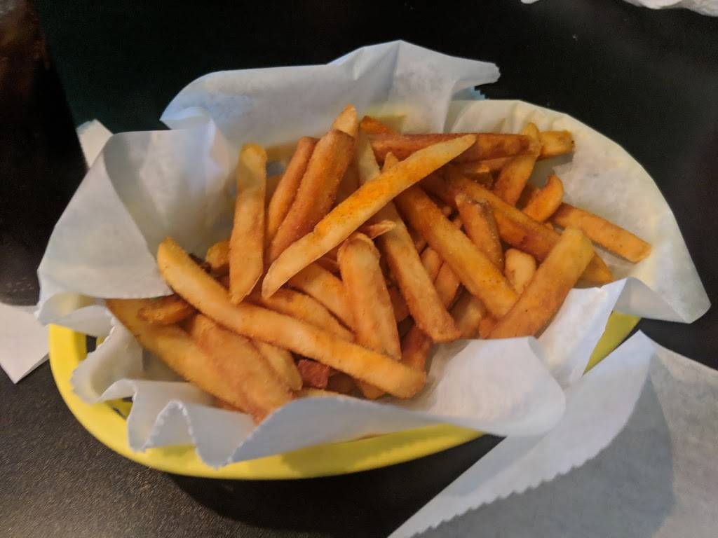 Xtra Innings Sports Bar and Grille | restaurant | 1590 Saxonburg Blvd, Tarentum, PA 15084, USA | 7247687160 OR +1 724-768-7160