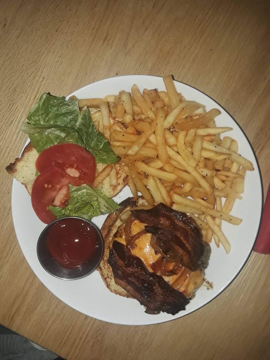 Cork + Table Kitchen and Bar | restaurant | 23 Court St, Plymouth, MA 02360, USA | 7744543683 OR +1 774-454-3683