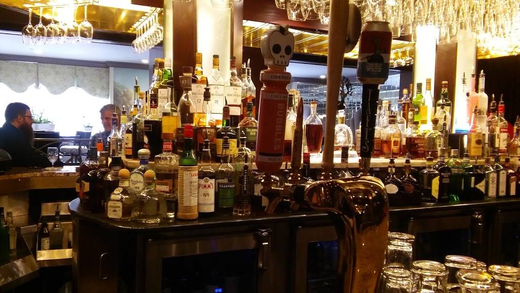 The Bar at Palm Court | restaurant | 35 W 5th St, Cincinnati, OH 45202, USA | 5134219100 OR +1 513-421-9100