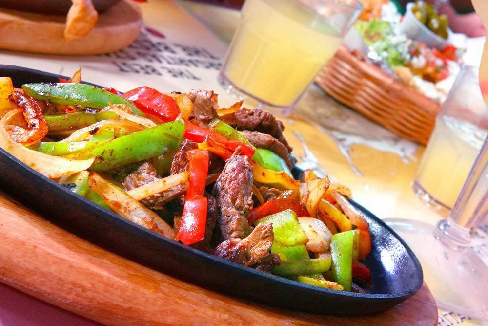 Cabo Cantina | restaurant | 1050 Garnet Ave, San Diego, CA 92109, USA | 8582700805 OR +1 858-270-0805