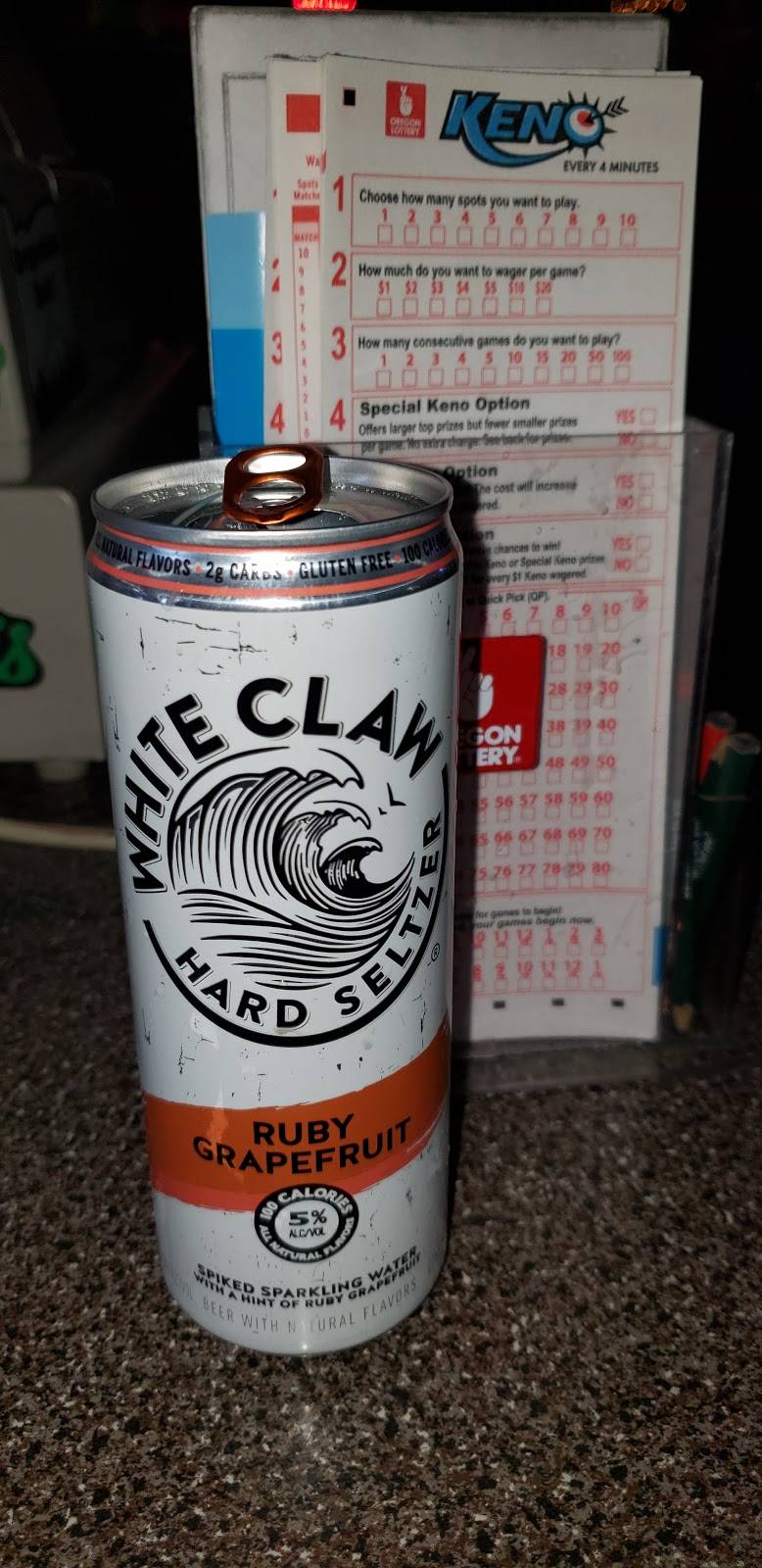 Tired Feat Tavern | restaurant | 8431 SE 82nd Ave, Portland, OR 97266, USA | 5037742400 OR +1 503-774-2400