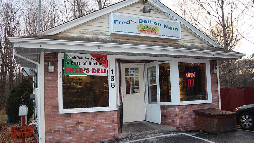 Freds Deli On Main LLC | restaurant | 138 Main St, Berlin, CT 06037, USA | 8608296262 OR +1 860-829-6262