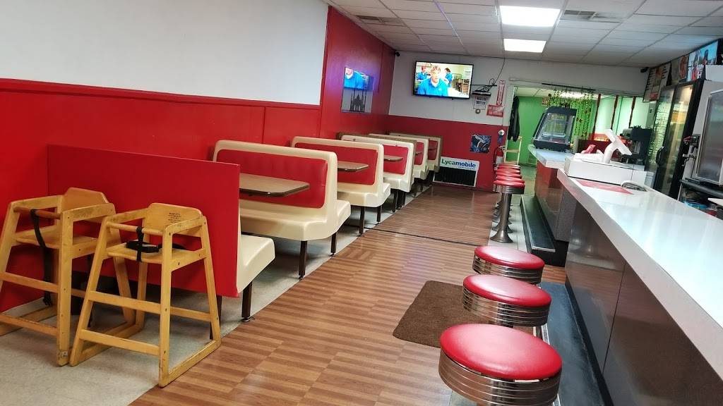 Bellas Diner | restaurant | 4106 Taylor Blvd, Louisville, KY 40215, USA | 5027491771 OR +1 502-749-1771