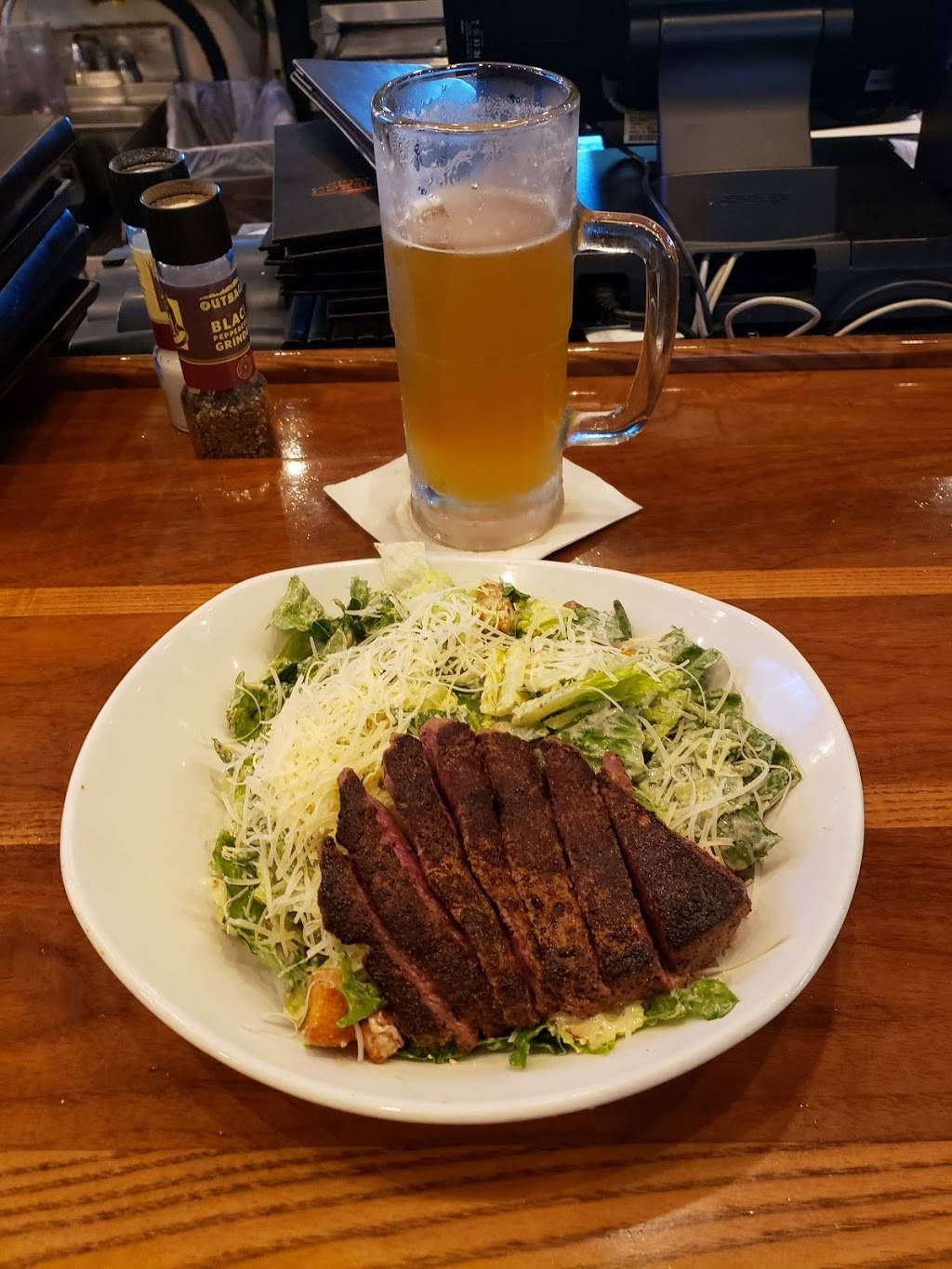 Outback Steakhouse | restaurant | 4509 W Poplar St, Rogers, AR 72758, USA | 4799367660 OR +1 479-936-7660