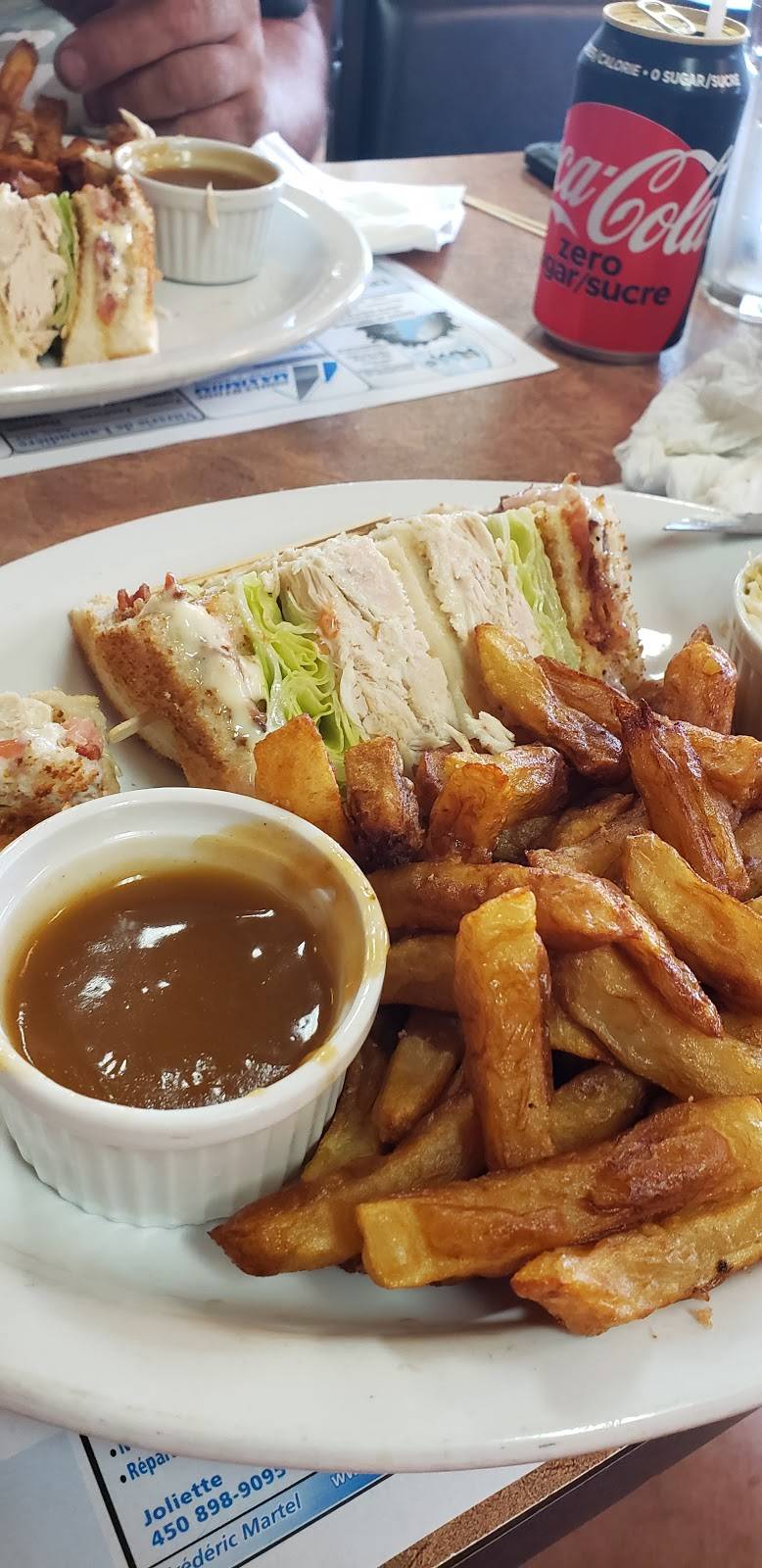 Pizzeria Saint-Thomas | restaurant | 1350 Rue Principale, Saint-Thomas, QC J0K 3L0, Canada | 4507560505 OR +1 450-756-0505