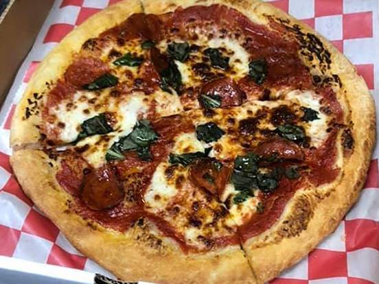 Maronis Pizza Kitchen | restaurant | 117 E Hopkins St, San Marcos, TX 78666, USA | 5122148388 OR +1 512-214-8388