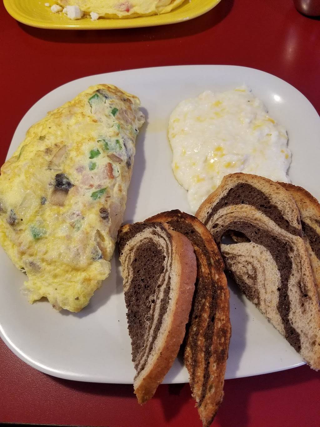 Mean Mr. Mustard Cafe | cafe | 605 Kanuga Rd, Hendersonville, NC 28739, USA | 8286988584 OR +1 828-698-8584