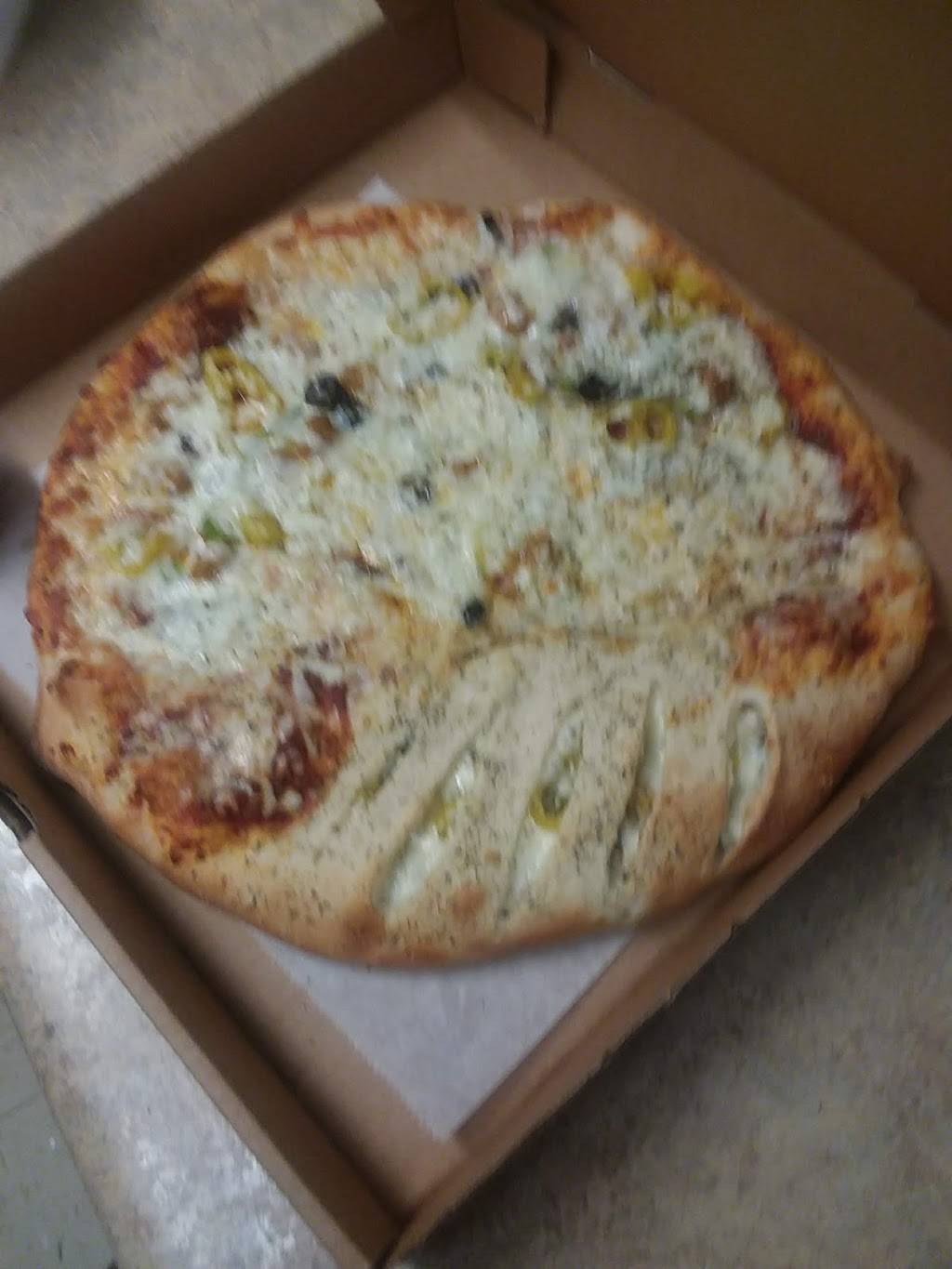 Ricos Pizza & Subs | restaurant | 2209 TN-91, Elizabethton, TN 37643, USA | 4234743999 OR +1 423-474-3999