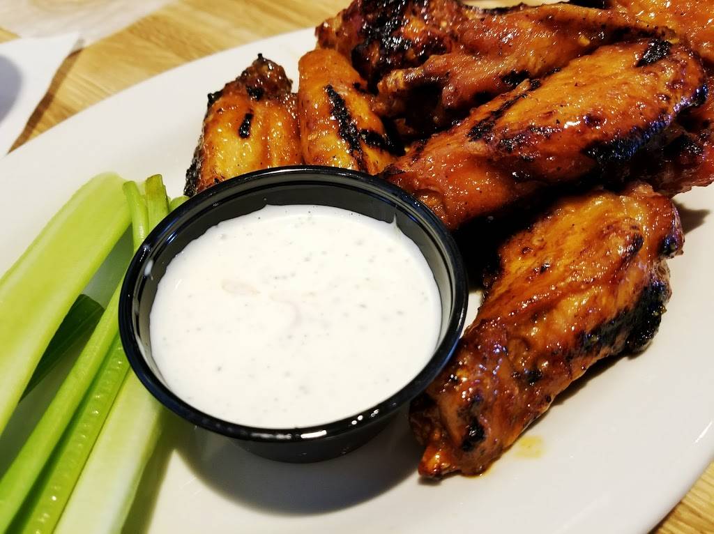 Blue 32 Sports Grill | restaurant | 4845 S Arizona Ave, Chandler, AZ 85248, USA | 4802846496 OR +1 480-284-6496