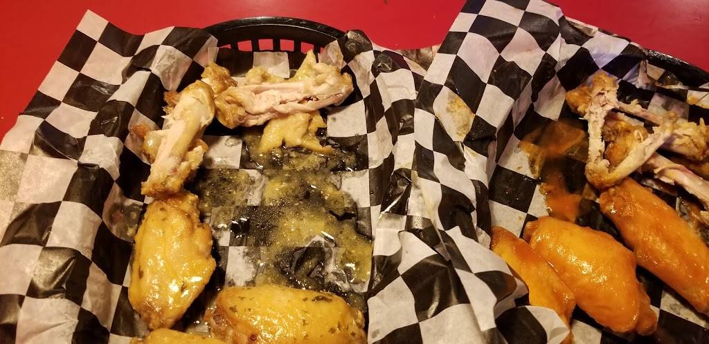 2 Brothers Bar & Restaurant | restaurant | 239 W Monroe St, Decatur, IN 46733, USA | 2607242918 OR +1 260-724-2918