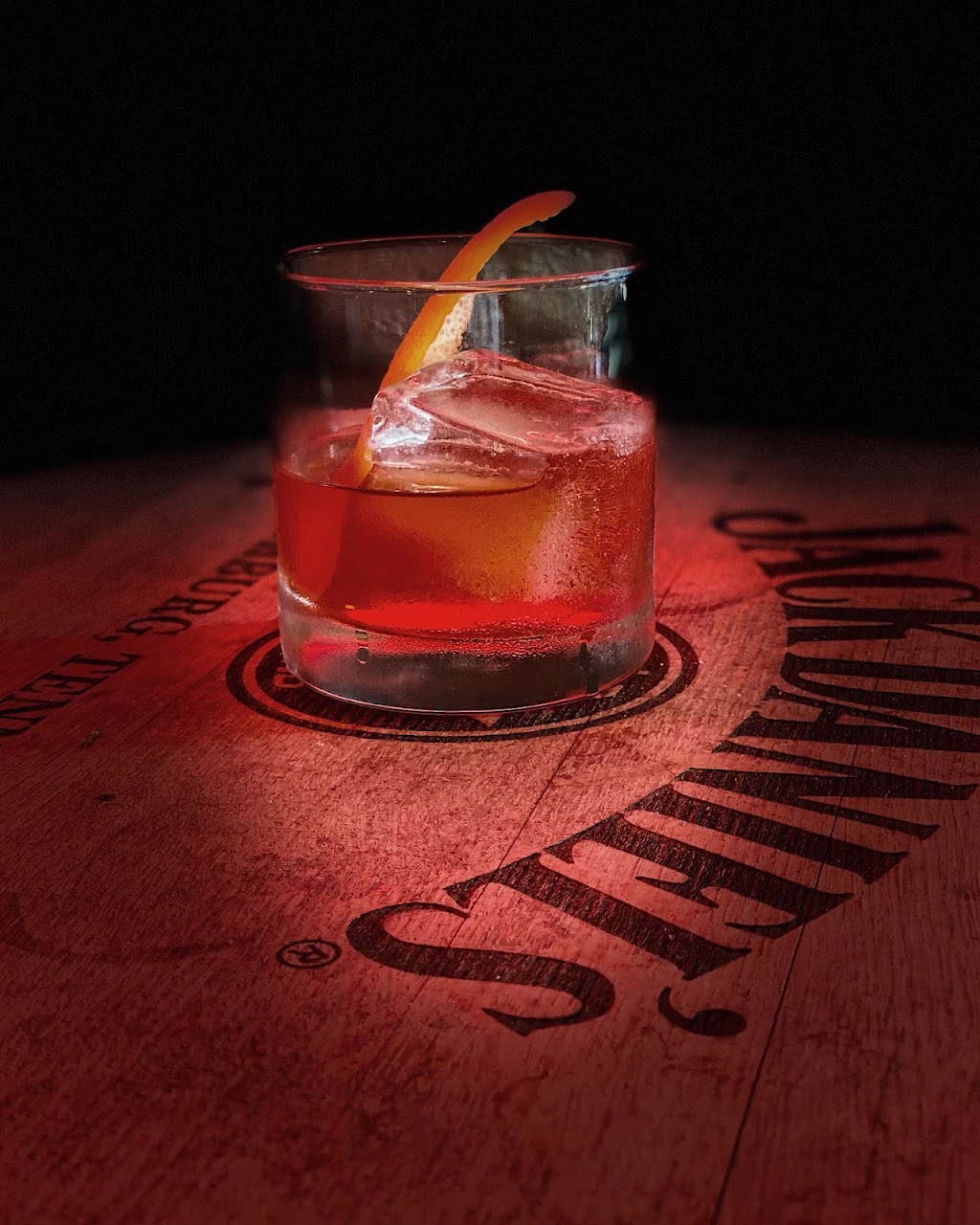 Teddys Bully Bar | restaurant | 46 Audrey Ave, Oyster Bay, NY 11771, USA | 5164085339 OR +1 516-408-5339