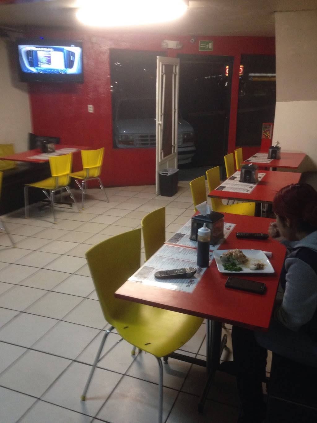 Tu Rollo Sushi Refugio | restaurant | Palmas 26008, El Refugio, 22253 Tijuana, B.C., Mexico | 016641026264 OR +52 664 102 6264